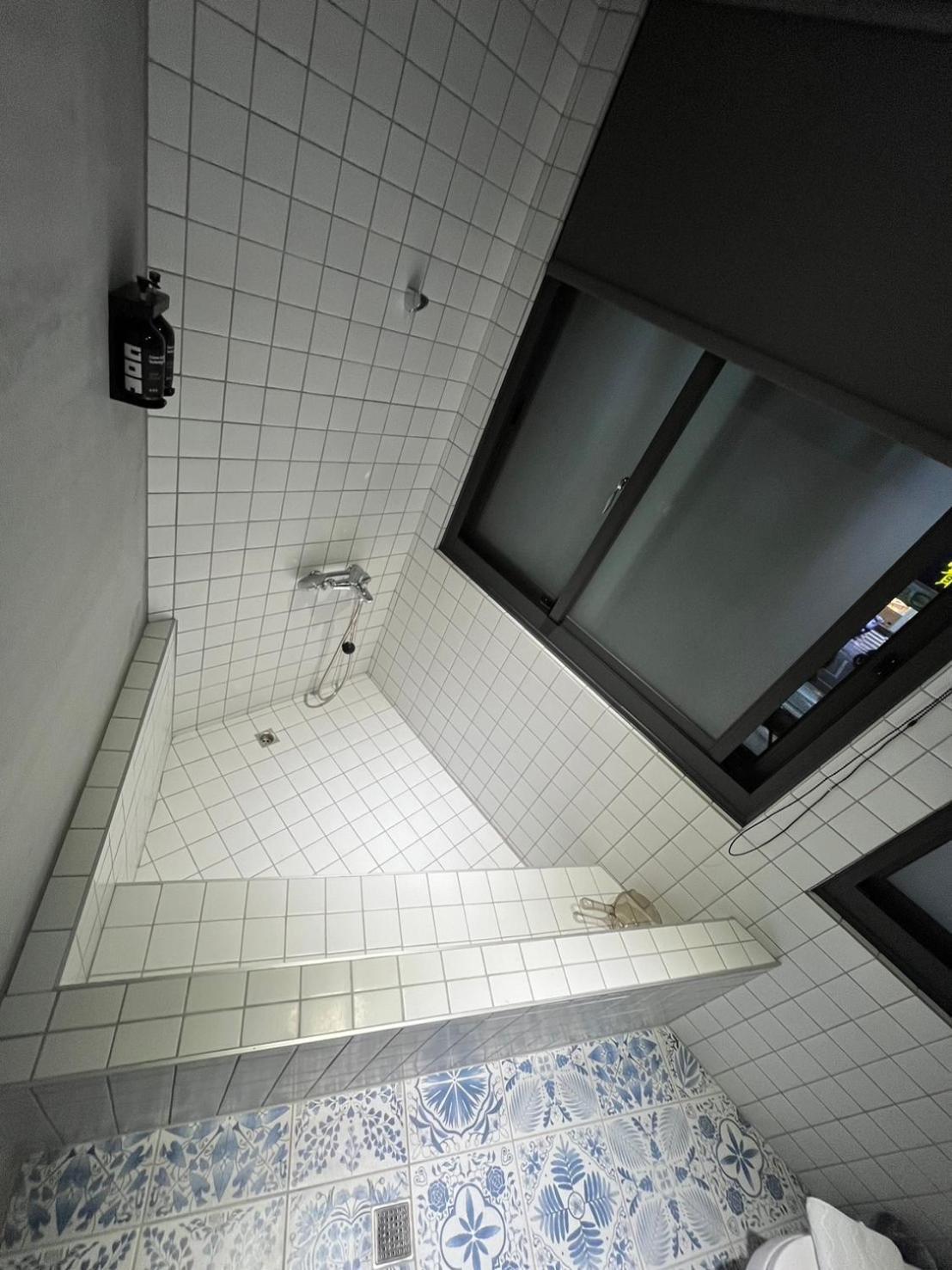 Meng Yun Ge Hotel Ťiao-si Exteriér fotografie